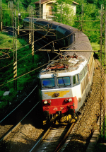 Lokomotiva: E656.507 | Vlak: D 2900 ( Sestri Levante - Novara ) | Msto a datum: Ronco 15.05.1998
