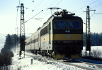 Lokomotiva: 162.027-7 | Vlak: Os 2303 ( ilina - Koice ) | Msto a datum: trba 05.01.1996