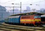 Lokomotiva: 240.022-4 | Vlak: Os 2503 ( Břeclav - Bratislava hl.st. ) | Místo a datum: Bratislava hl.st. 19.12.1993