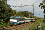 Lokomotiva: 350.007-1 | Vlak: R 474 Jadran ( Split - Praha hl.n. ) | Msto a datum: Koln zastvka (CZ) 08.07.2009