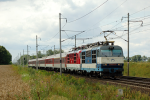 Lokomotiva: 350.013-9 + 350.003-0 | Vlak: EC 277 Frantiek Kik ( Praha-Holeovice - Bratislava hl.st. ) | Msto a datum: Tatce (CZ) 25.07.2009