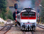 Lokomotiva: 754.052-9 | Vlak: Zr 1844 Strečno ( Zvolen os.st. - Žilina ) | Místo a datum: Harmanec jaskyňa 21.10.2013