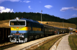 Lokomotiva: 754.055-2 | Vlak: R 810 Horehronec ( Trebišov - Bratislava hl.st. ) | Místo a datum: Dobšinská Ľadová Jaskyňa 13.08.1994